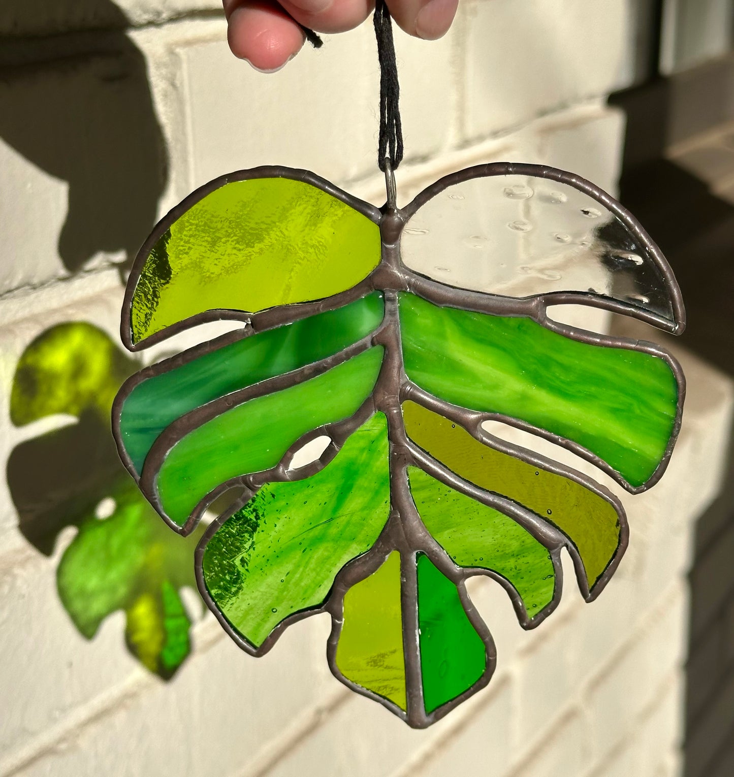Ready to ship Stained Glass Monstera Leaf Black Patina Suncatcher Window Decoration Glass Art Plant Lover Gift