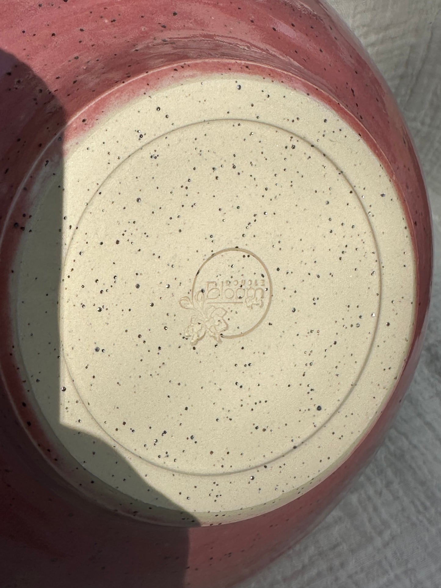 Ceramic Stoneware Large Lavender Speckled Purple Pink Serving Display Bowl Home Decor Pottery