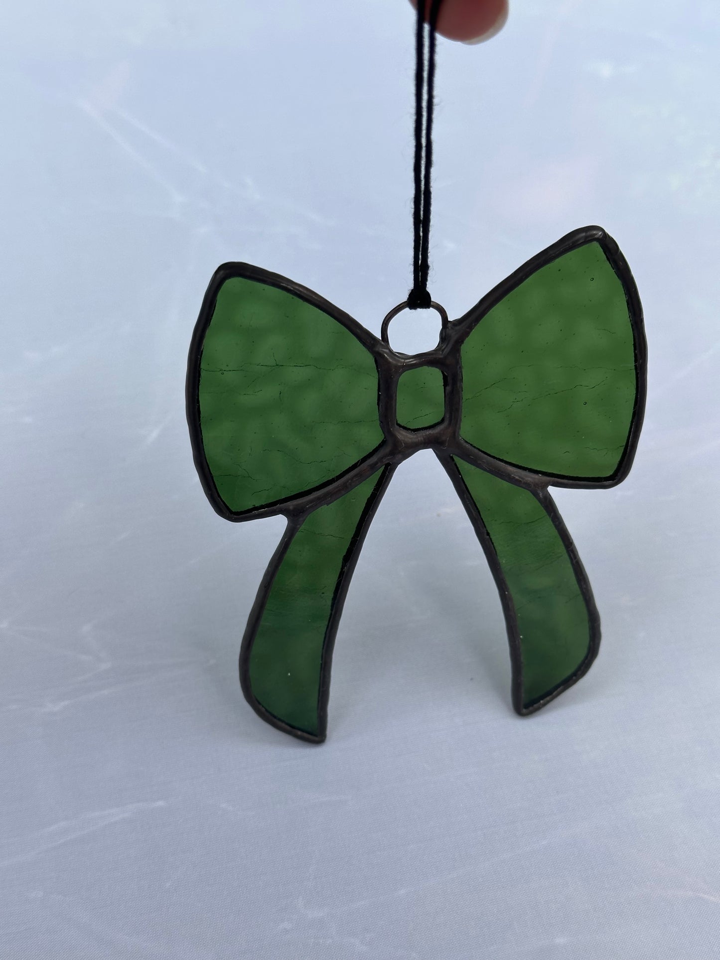 Ready to ship Stained Glass Green Ribbon Bow Holiday Suncatcher Window Decoration Glass Art Gift