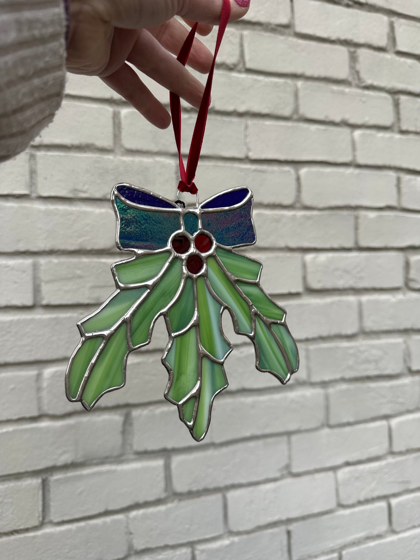 Ready to ship Stained Glass Holly Mistletoe Holiday Garland with Bow Suncatcher Window Decoration Glass Art Plant Lover Gift